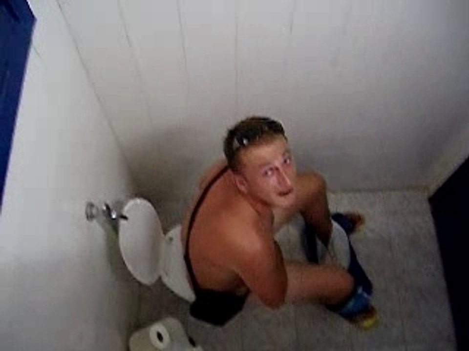 MANU CACA CHAUD