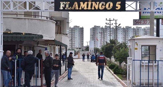 Eski Yönetici, Hakkında Dedikodu Çıkardığını İddia Ettiği Yeni Yönetici ve Yardımcısına Kurşun Yağdırdı