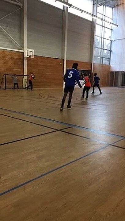 U9 - But sur coup franc