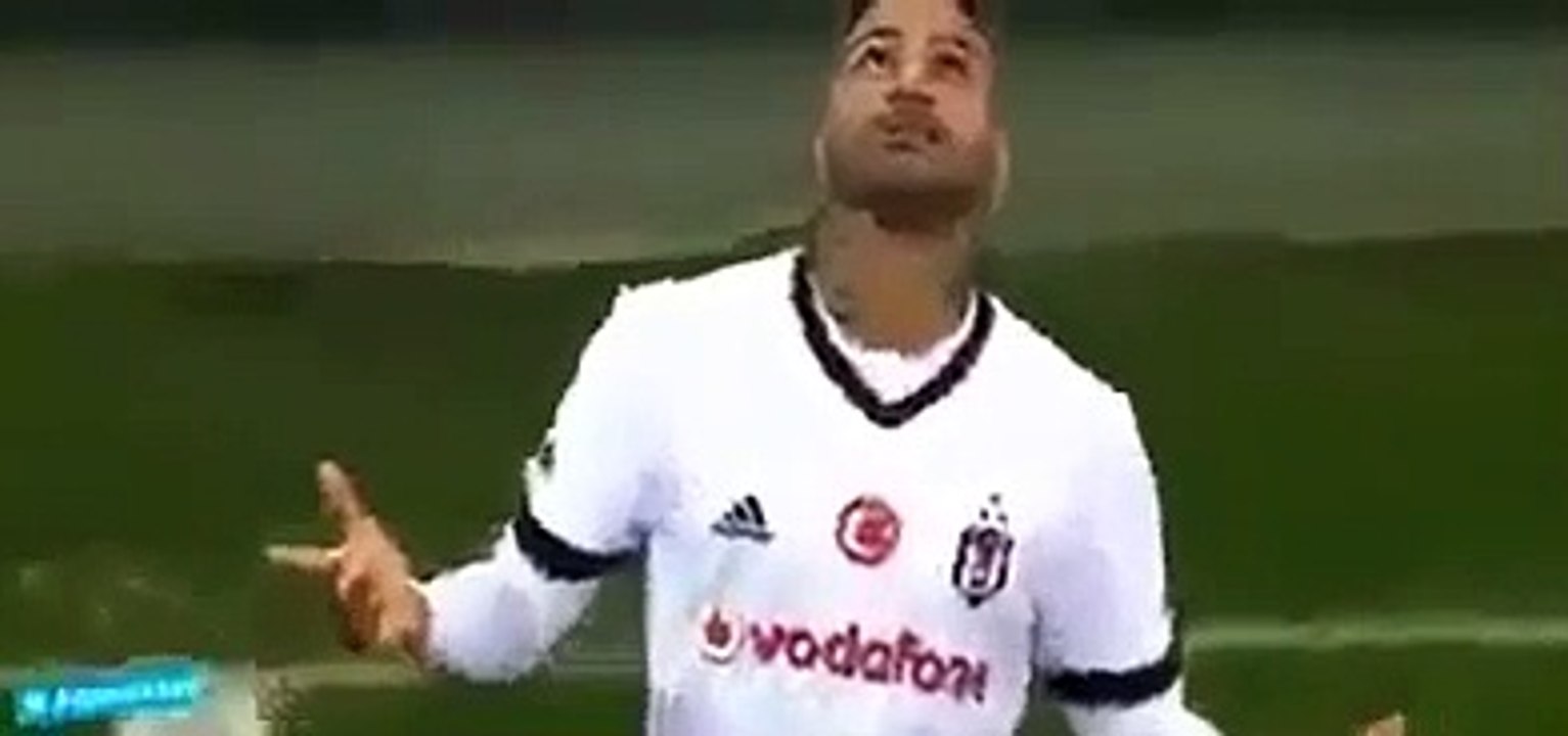 Allahım sen Beşiktaşı Tffden, Mhkdan, Eyyamcı hakemlerden koru, kalan maçlarını kazanıp şampiyon olmasını nasip eyle yarabbim. Amin Başarılar Beşi