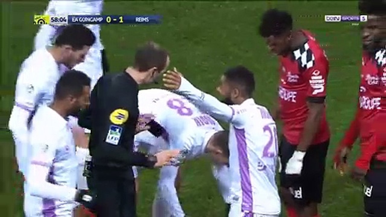 Papy Djilobodji straight red card for a brutal kick to the head against Reims!