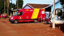 Motociclista sofre queda e é socorrida pelo Siate no Bairro Floresta