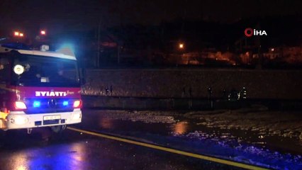 Başkent’te otomobil çaya uçtu