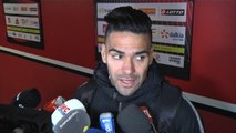 22e j. - Falcao : 