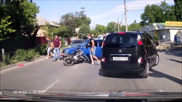 Acidentes Incríveis de Carros