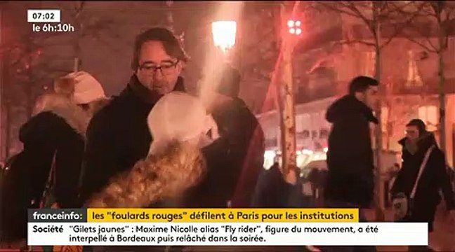 Les foulards rouges tentent de se mobiliser pour protester contre les violences dans les manifestations des gilets jaunes