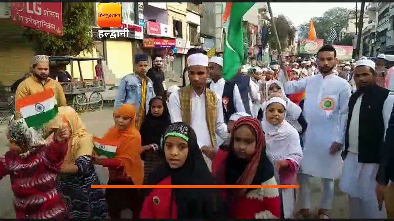 कुमाऊं में धूमधाम से मना गणतंत्र दिवस, बच्चों ने प्रस्तुत किए कार्यक्रम