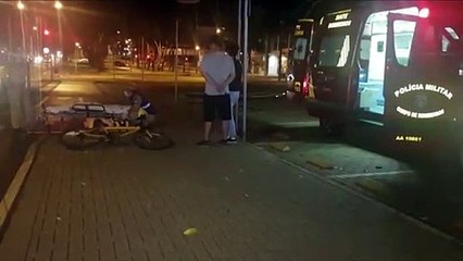 Homem fica ferido após cair de bicicleta