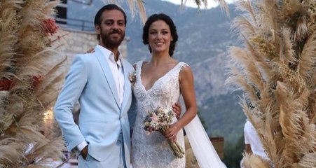 Erkan Kolçak Köstengil, Eşi Cansu Tosuna Süpriz Doğum Günü Partisi Düzenledi