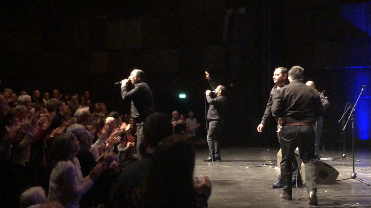 La Fanfare Ciocarlia enflamme le théâtre