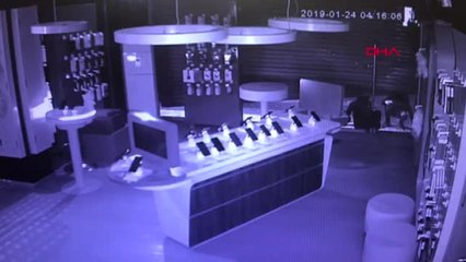 Diyarbakır 25 Saniyede 50 Bin Lira Değerinde Telefon Çaldılar