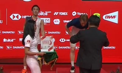 Tunggal Putra Denmark Juara Indonesia Masters 2019