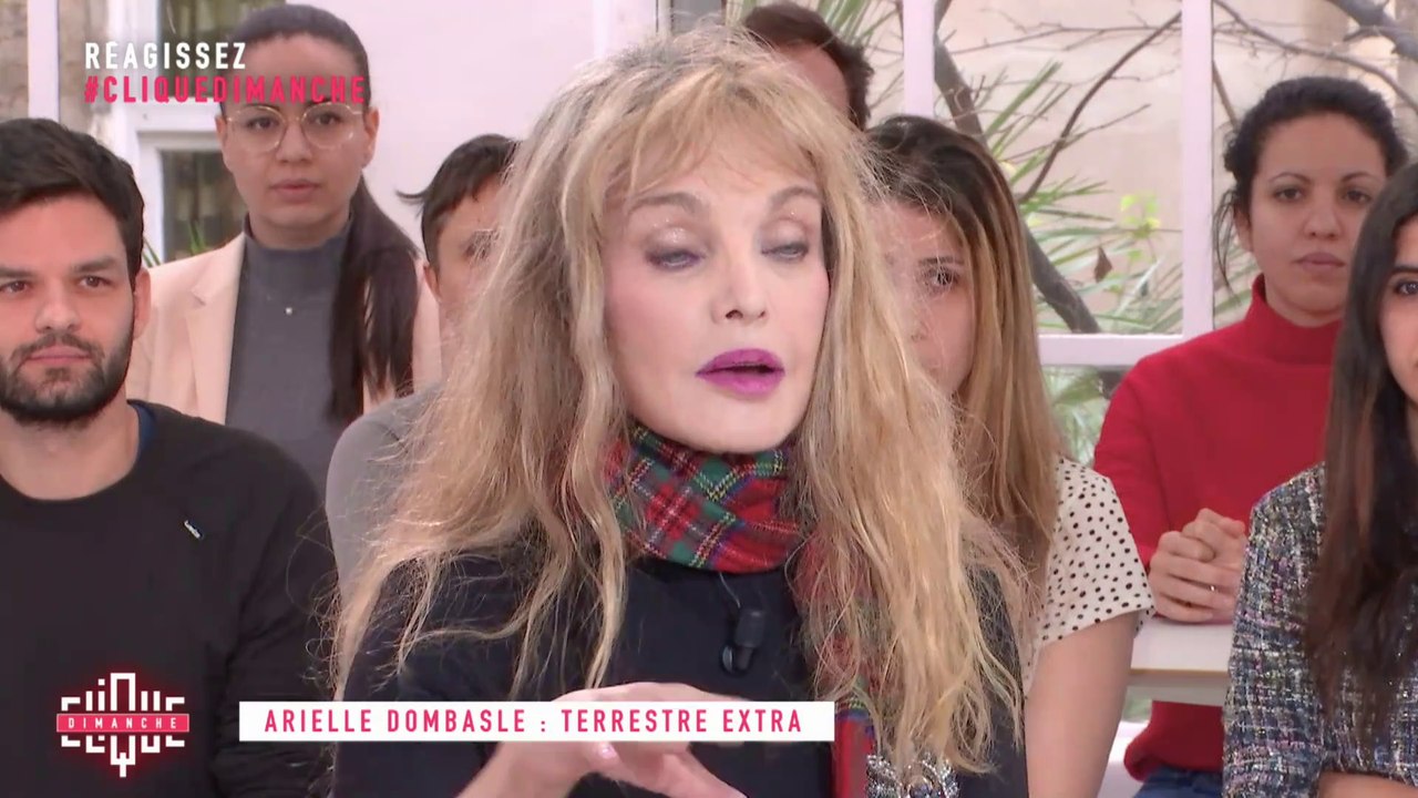 Arielle Dombasle : Terrestre Extra - Clique Dimanche  - CANAL+