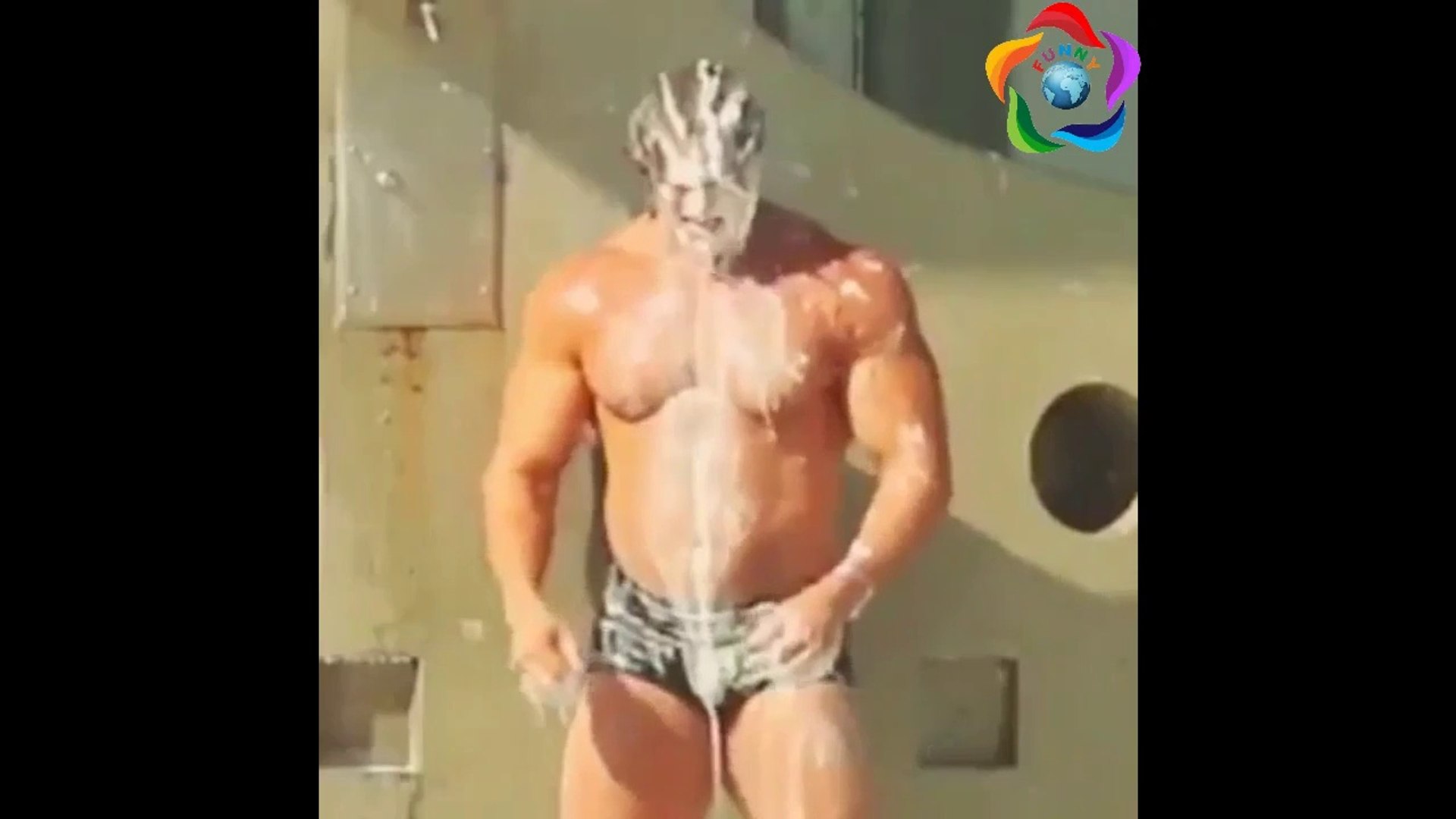 Shampoo Prank on body builder - Funniest and best Shampoo prank - video  Dailymotion