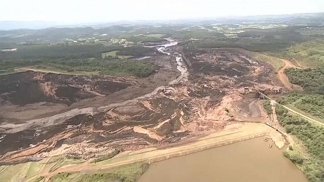 Suspensas buscas no Brumadinho