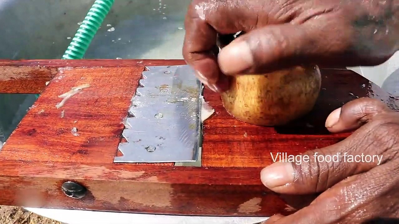 CHIPS !!! POTATO Chips prepared by my Daddy ARUMUGAM  Village food factory