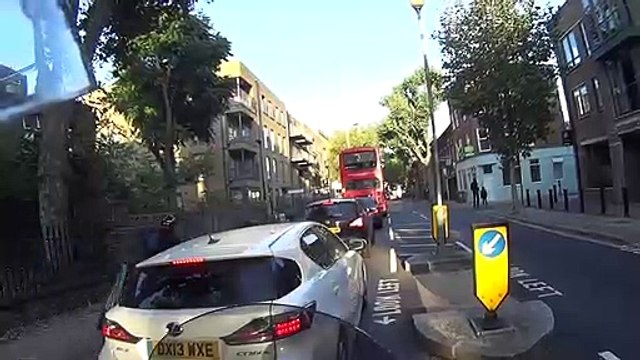 Un passant intervient pendant un vol de Segway à Londres... héro du jour