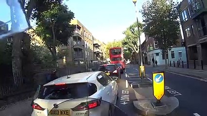 Un passant intervient pendant un vol de Segway à Londres... héro du jour