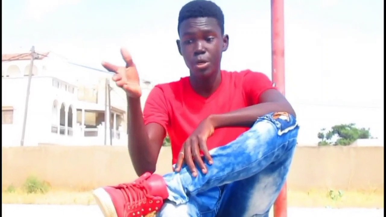 Kid Moïza buur ci game bi