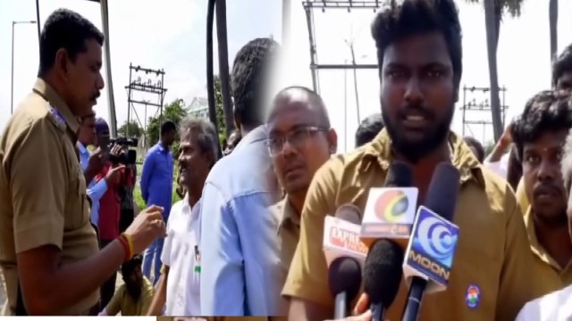 ஆட்டோ ஓட்டுனர்கள் சாலை மறியல்..மணலியில் பரபரப்பு Auto drivers are stuck in the road