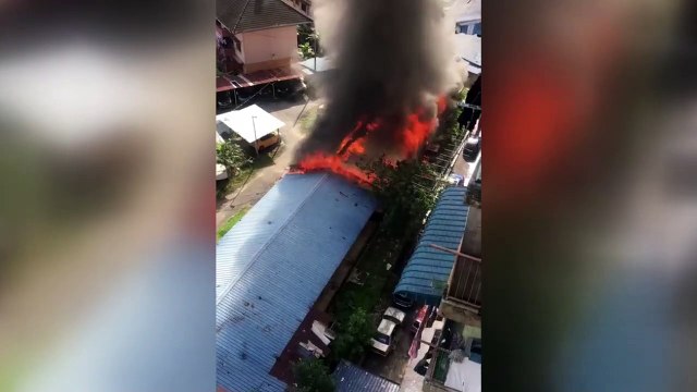 Kuarters KTM di Lembah Pantai terbakar