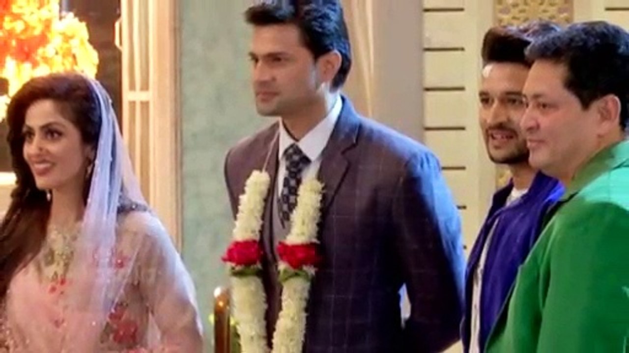 Kabir Gets ANGRY On Sameer & THROWS him Out of House | Ishq Subhan Allah