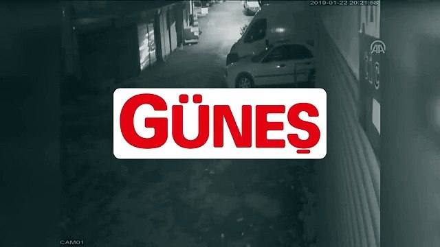 Genç kıza dehşeti yaşattı