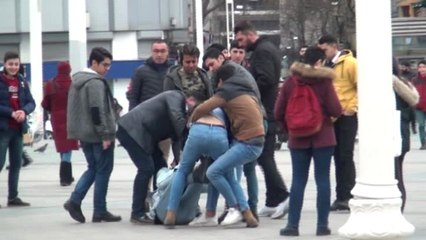 Hanutçular Tekme Tokat Kavga Etti