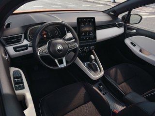 L'habitacle de la Renault Clio V