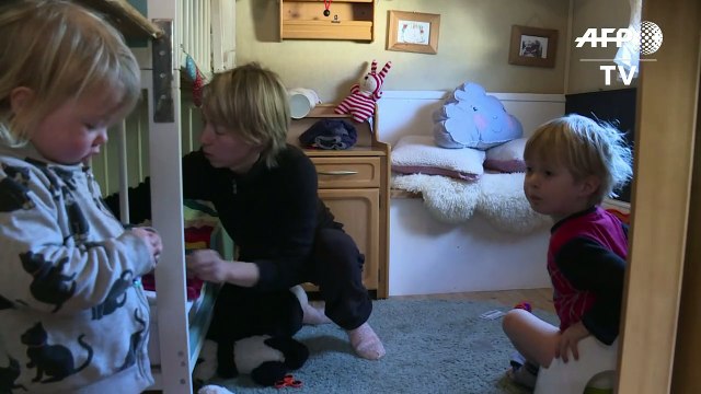 Les artistes femmes dans le cirque doivent apprendre à jongler