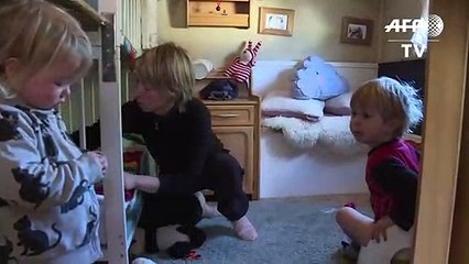 Les artistes femmes dans le cirque doivent apprendre à jongler