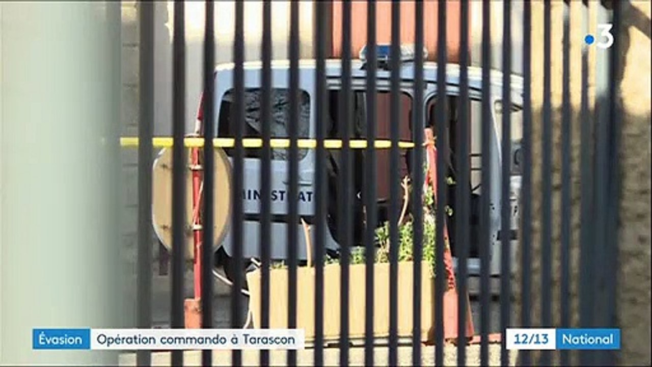 EN DIRECT - Tarascon: Un détenu s'évade grâce à un commando "lourdement armé" lors d'un transfert au tribunal - "Ce détenu n'était pas identifié comme devant être particulièrement surveillé" (procureur)