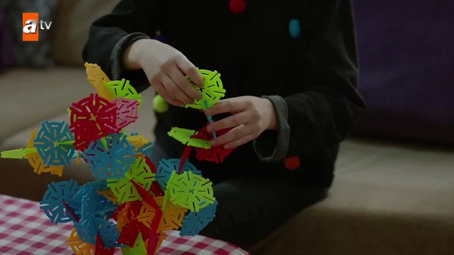 Büşra’nın kombini! - Kırgın Çiçekler 104.Bölüm