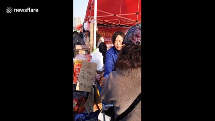 Markets are heaving as thousands do shopping for Chinese New Year