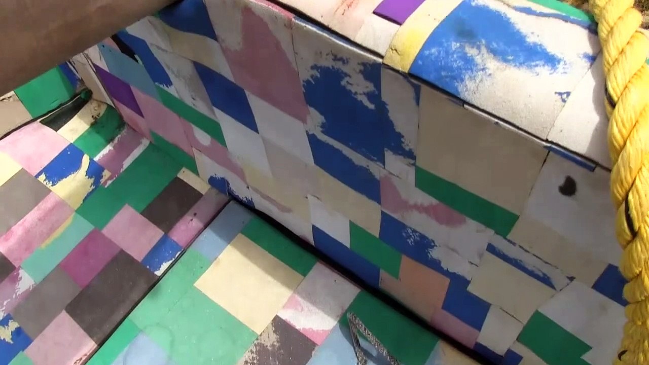Kenya: un boutre en plastique recyclé sensibilise à la pollution