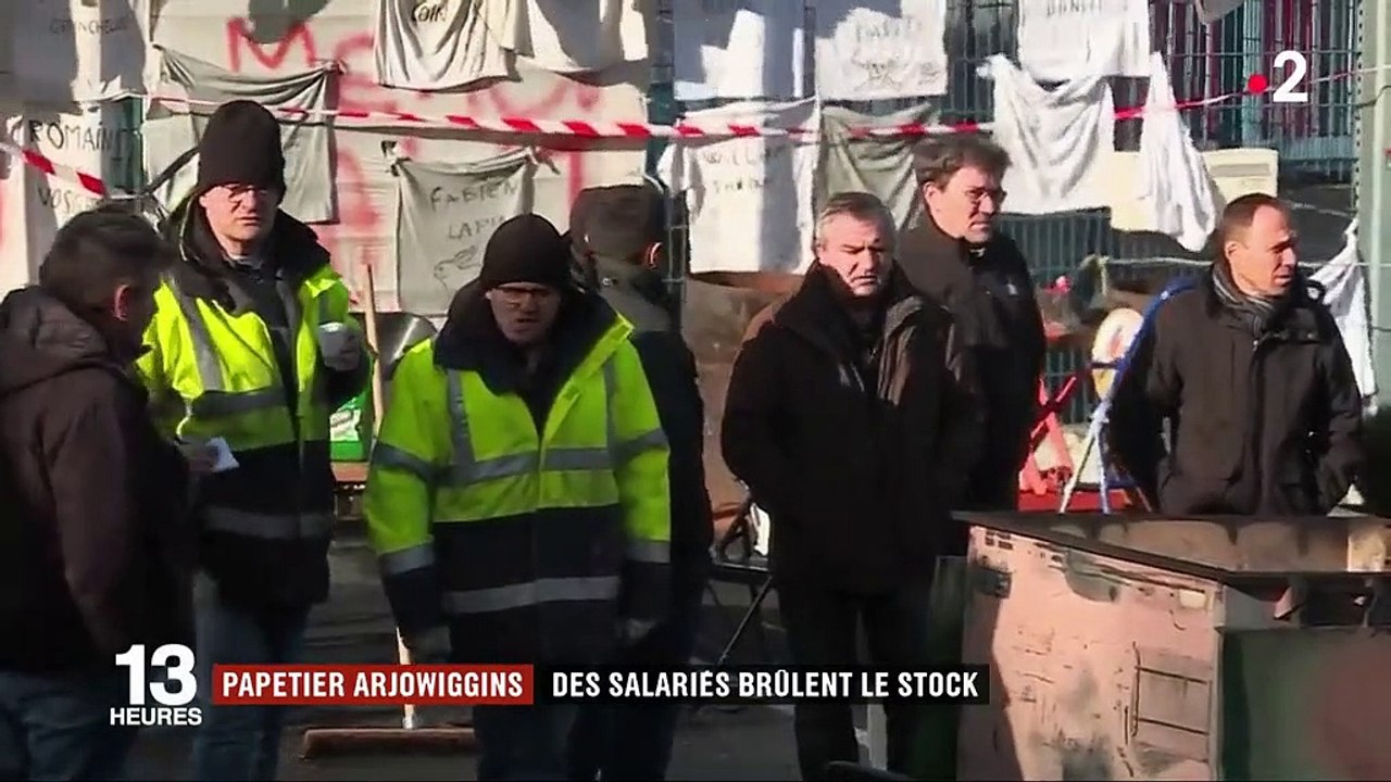 "Obligés de se fâcher pour qu'on puisse nous écouter" : les employés d'Arjowiggins menacent de brûler le papier pour les cartes grises ou les passeports...