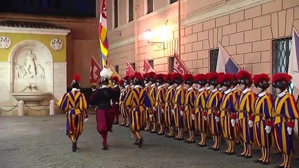 La Garde suisse change de casques