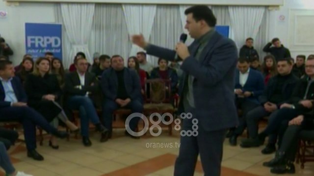 Ora News- Basha: Jemi i vetmi vend ku kompjuteri mësohet me shkumës në dërrasë të zezë