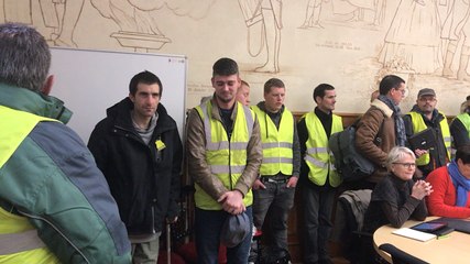 Une vingtaine de Gilets jaunes s’invitent