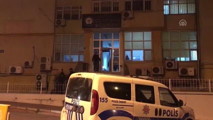 Hırsızlık Yaptığını İddia Eden Market Sahibini Bıçakladı