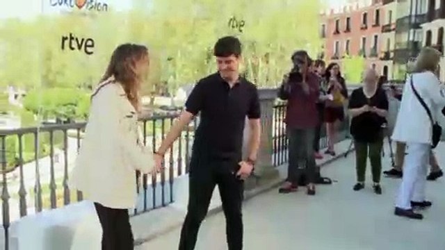 Alfred invita a la Princesa Leonor e Infanta Sofía a su concierto de Madrid