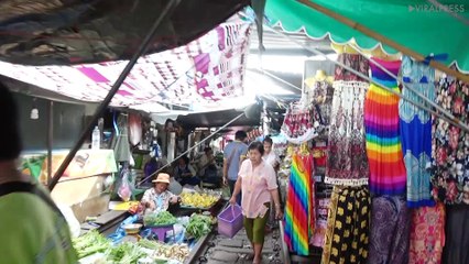 Railway Market In Samut Sakhon