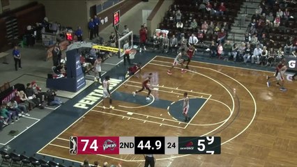 Raphiael Putney slams home the alley-oop