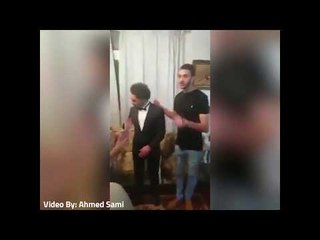 صلاح يتعصب على طفل بسبب صورة