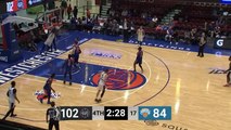 Chris Boucher throws down the alley-oop!