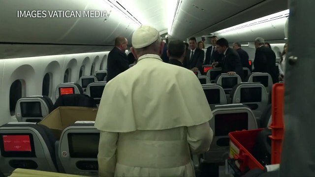 Pape François: le célibat des prêtres pas optionnel