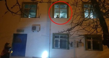 Ödevlerini Yapmayınca Babasından Korkup Evden Kaçan Çocuk Camide Bulundu