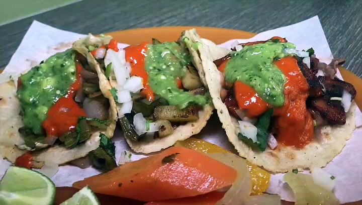 MEATLESS IN SEATTLE- VEGETARIAN AND VEGAN TACOS