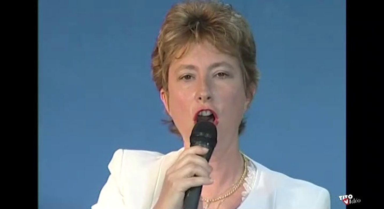 Roses Blanches de Corfou par Chantal Soulu Vidéo Dailymotion