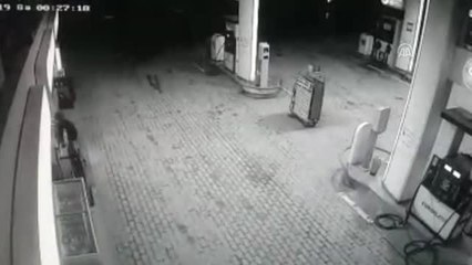 Hırsızlık Şüphelisi, Havaya Ateş Açarken Yakalandı